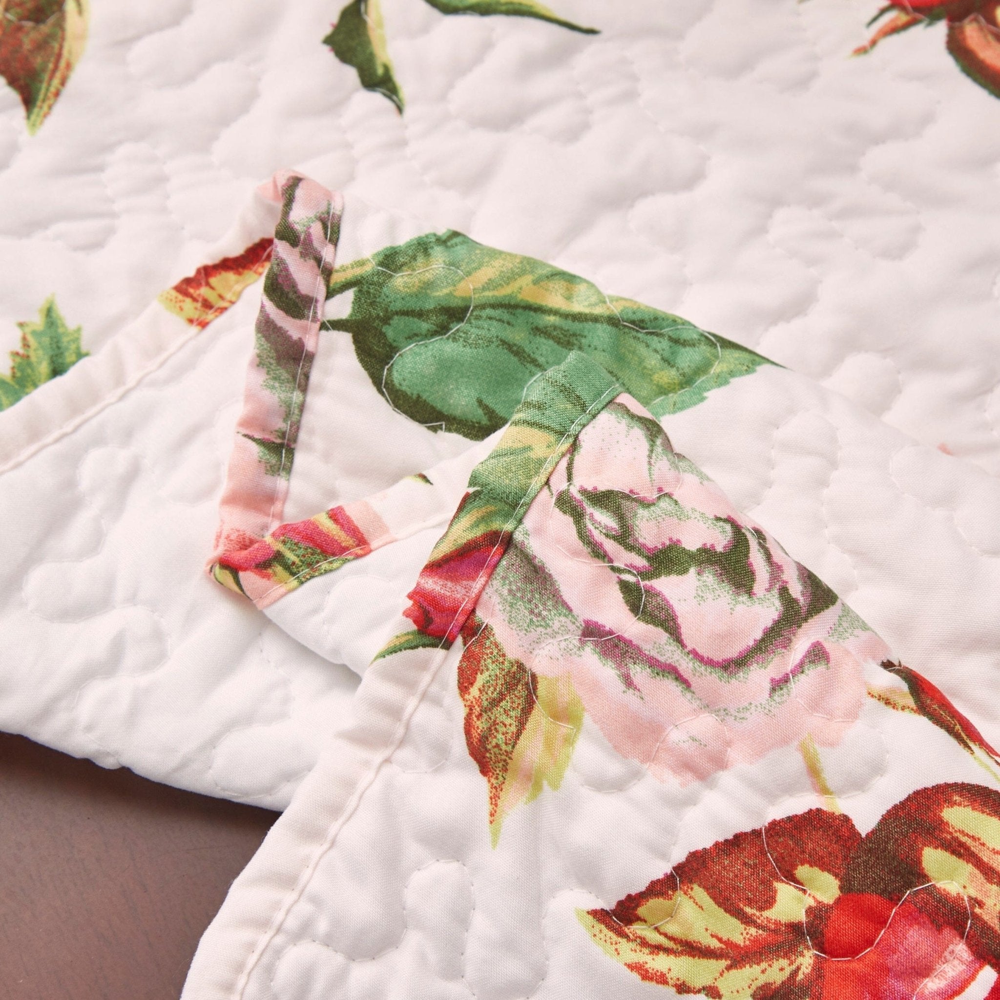 DaDa Bedding Romantic Roses Pink White Lovely Floral Quilted Dining Table Runner (879) - Rustic Avenue