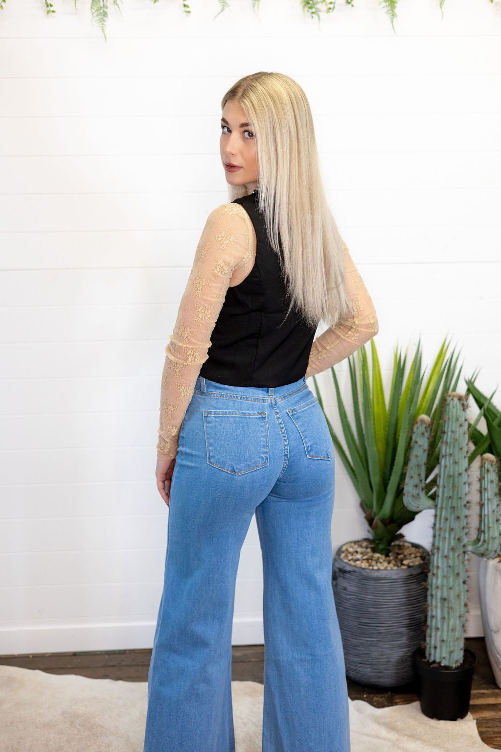 O2 Front Seam Wide Leg Denim Jeans - Light Wash