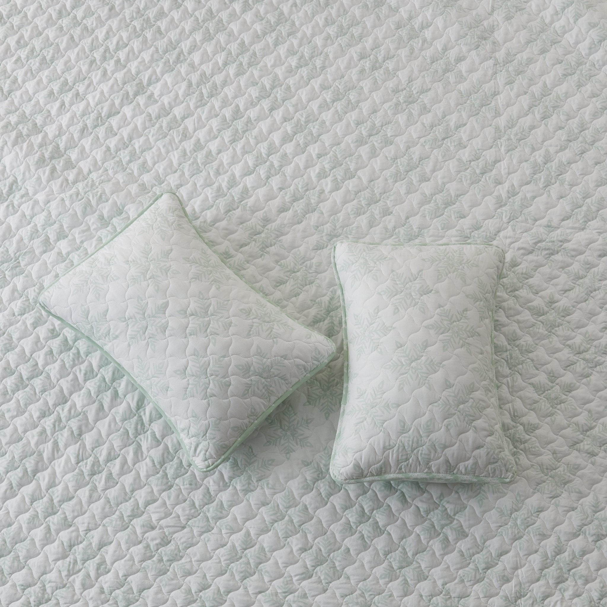 3 Piece Large Snowflake Quilt - Noemi Collection - Rustic Avenue