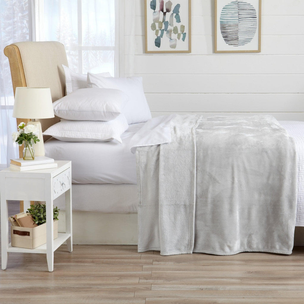 Velvet Plush Blanket - Avianna Collection - Rustic Avenue