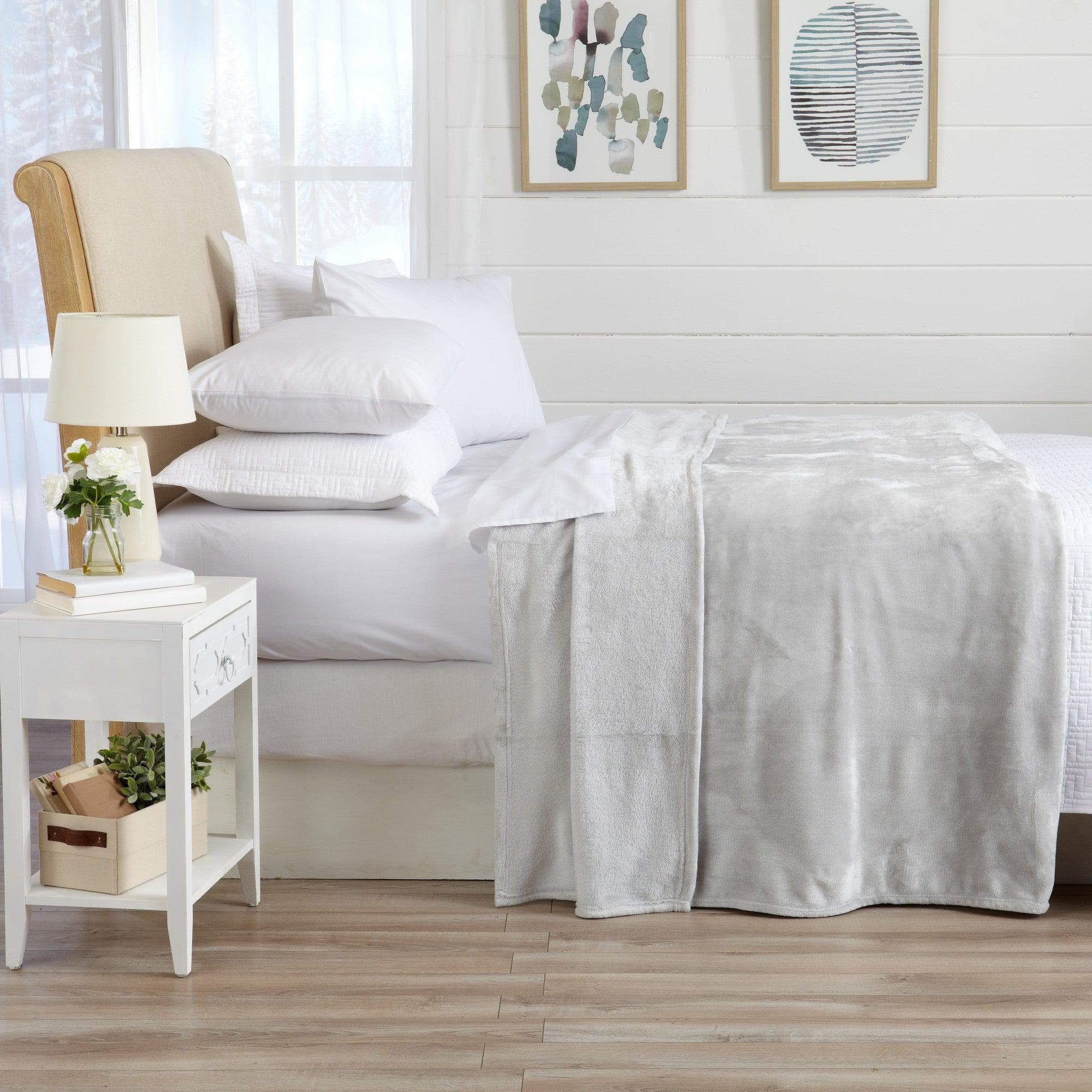 Velvet Plush Blanket - Avianna Collection - Rustic Avenue