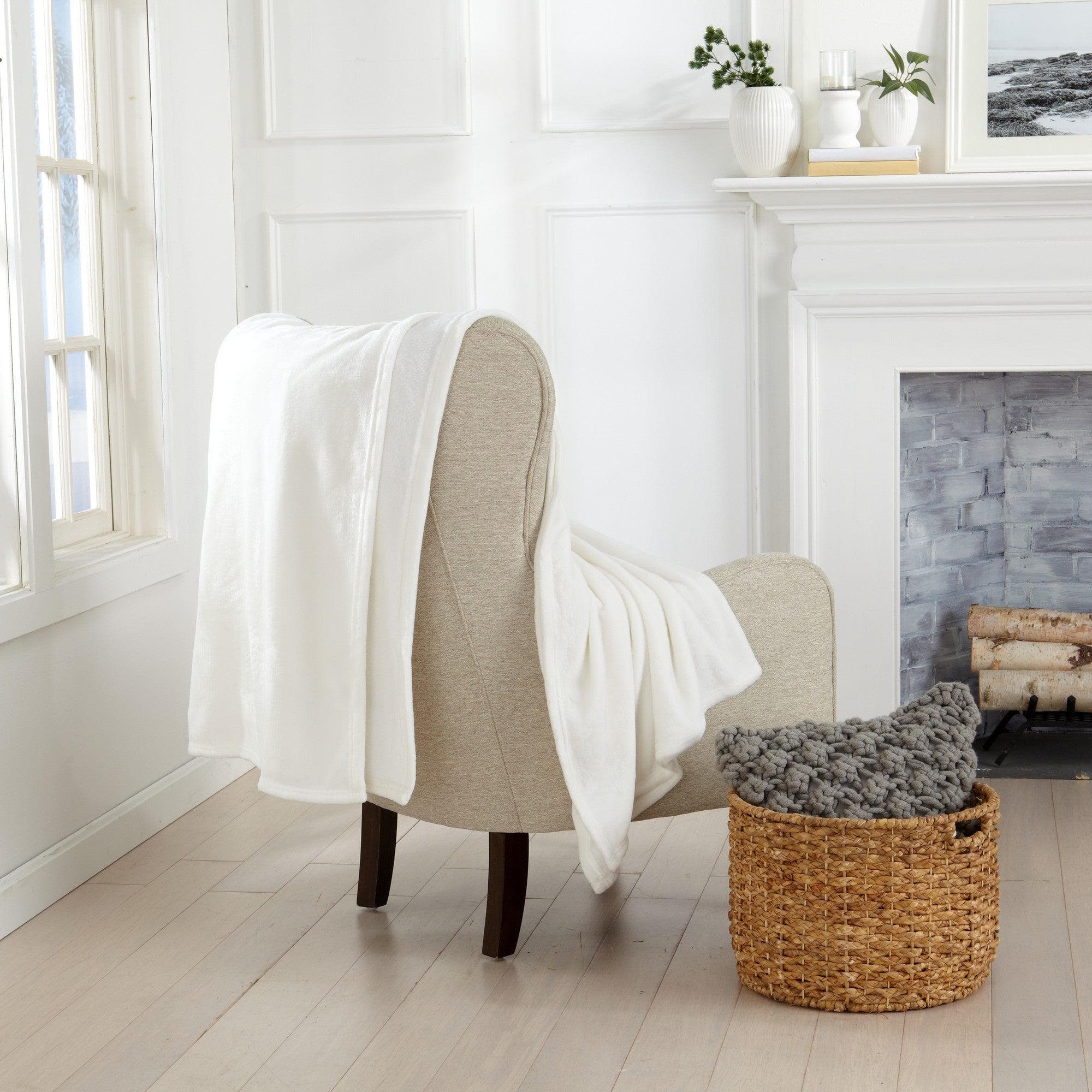 Velvet Plush Blanket - Avianna Collection - Rustic Avenue