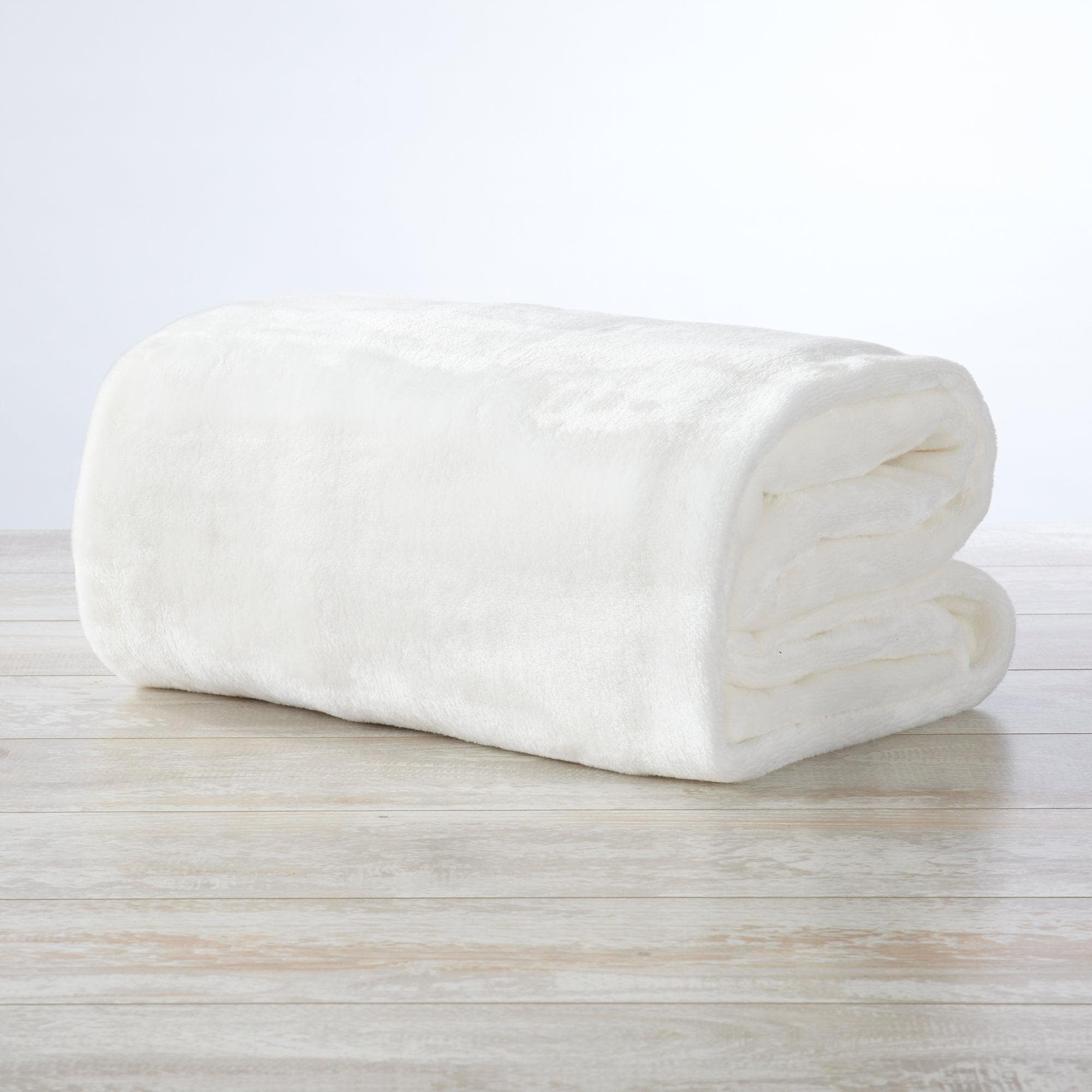 Velvet Plush Blanket - Avianna Collection - Rustic Avenue
