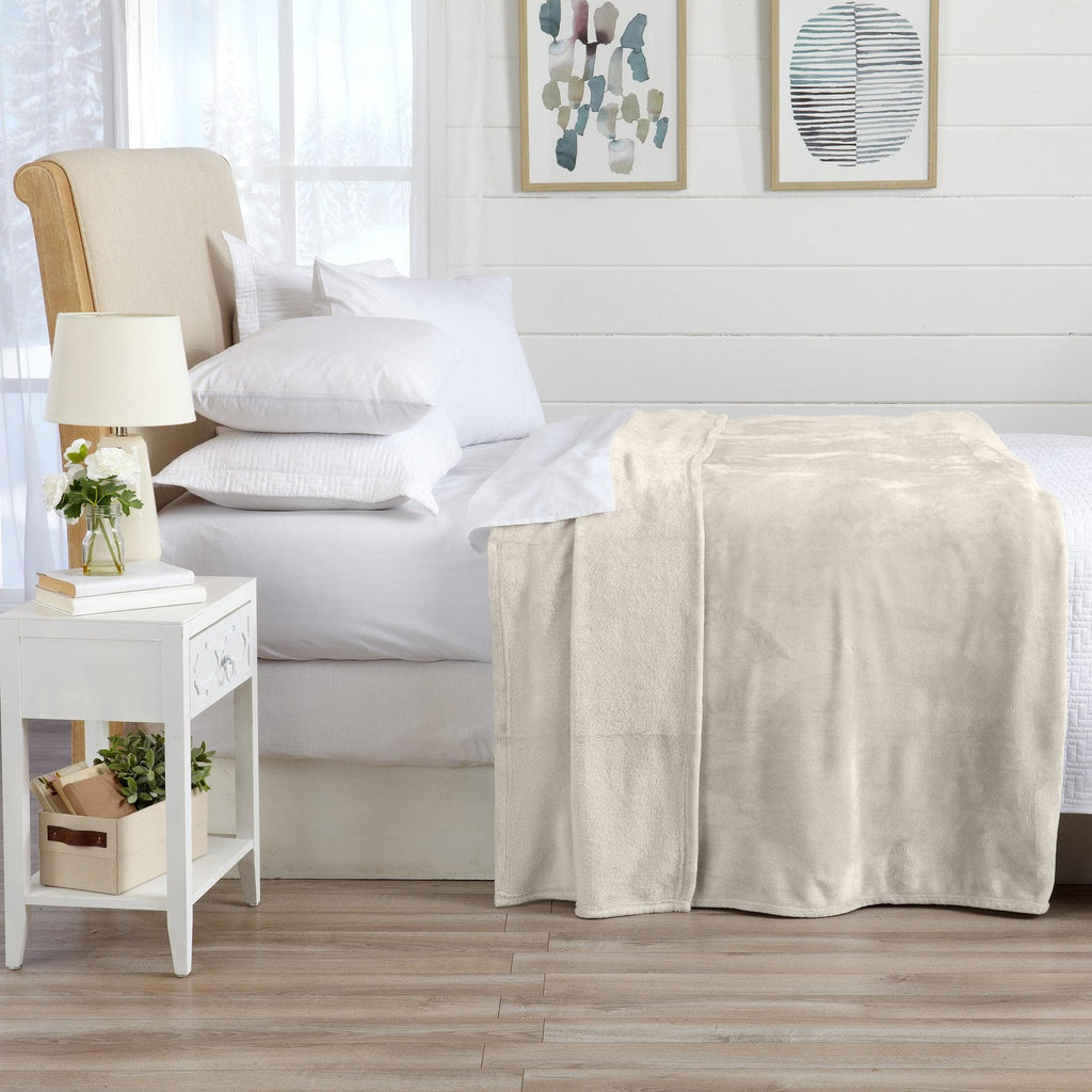 Velvet Plush Blanket - Avianna Collection - Rustic Avenue