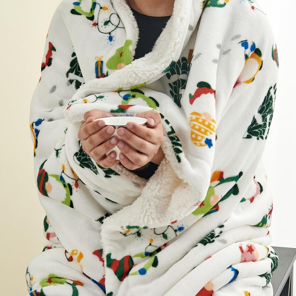 Holiday Sherpa Throw - Esmay Collection - Rustic Avenue