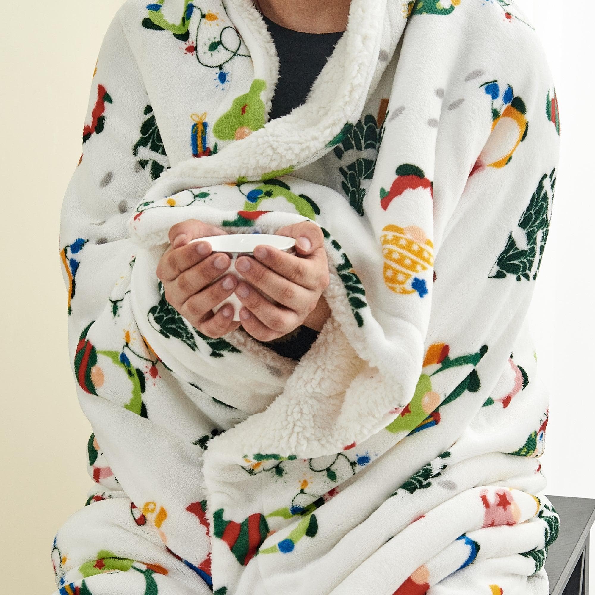 Holiday Sherpa Throw - Esmay Collection - Rustic Avenue