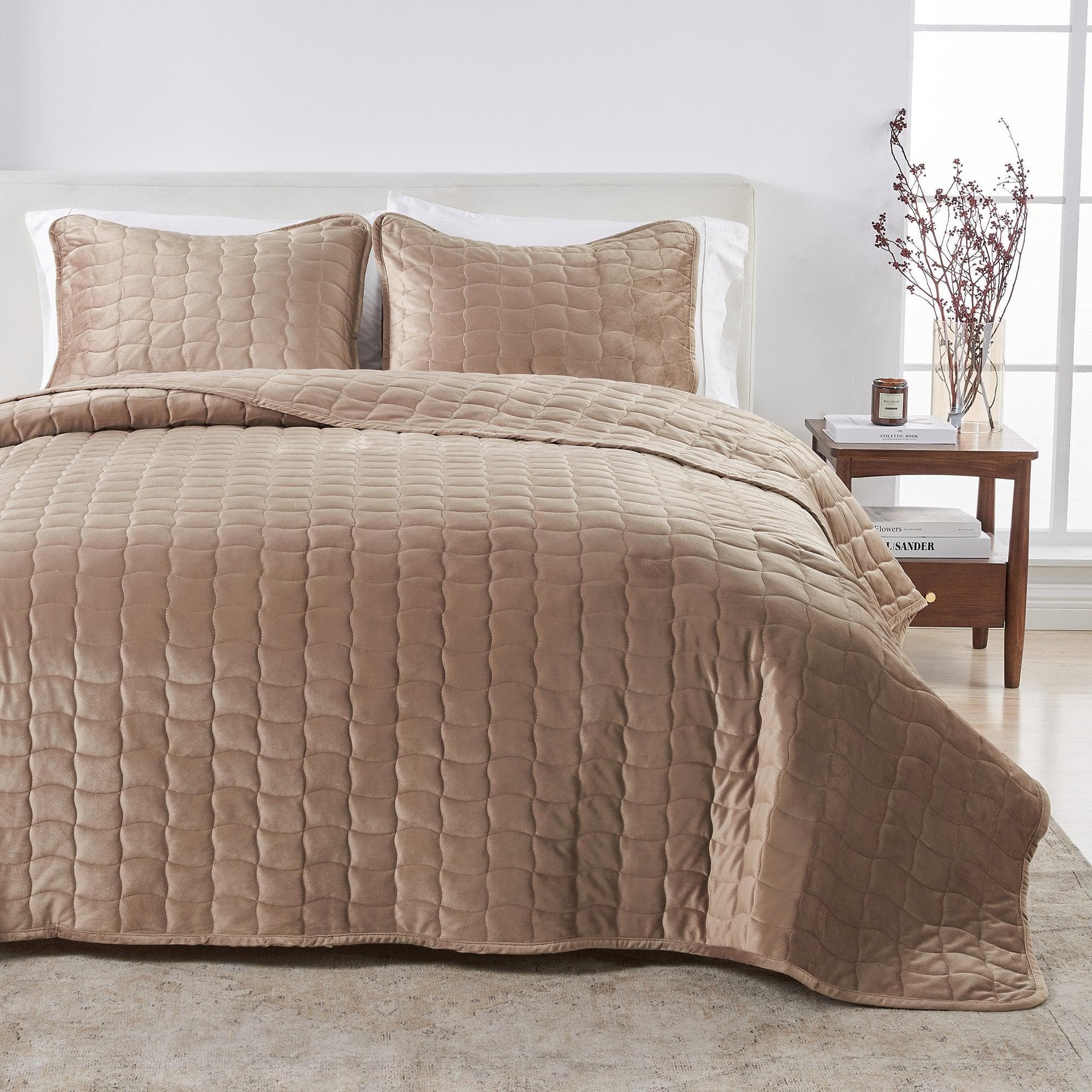 Velvet Box - Stitched Quilt Set - Vivica Collection - Rustic Avenue