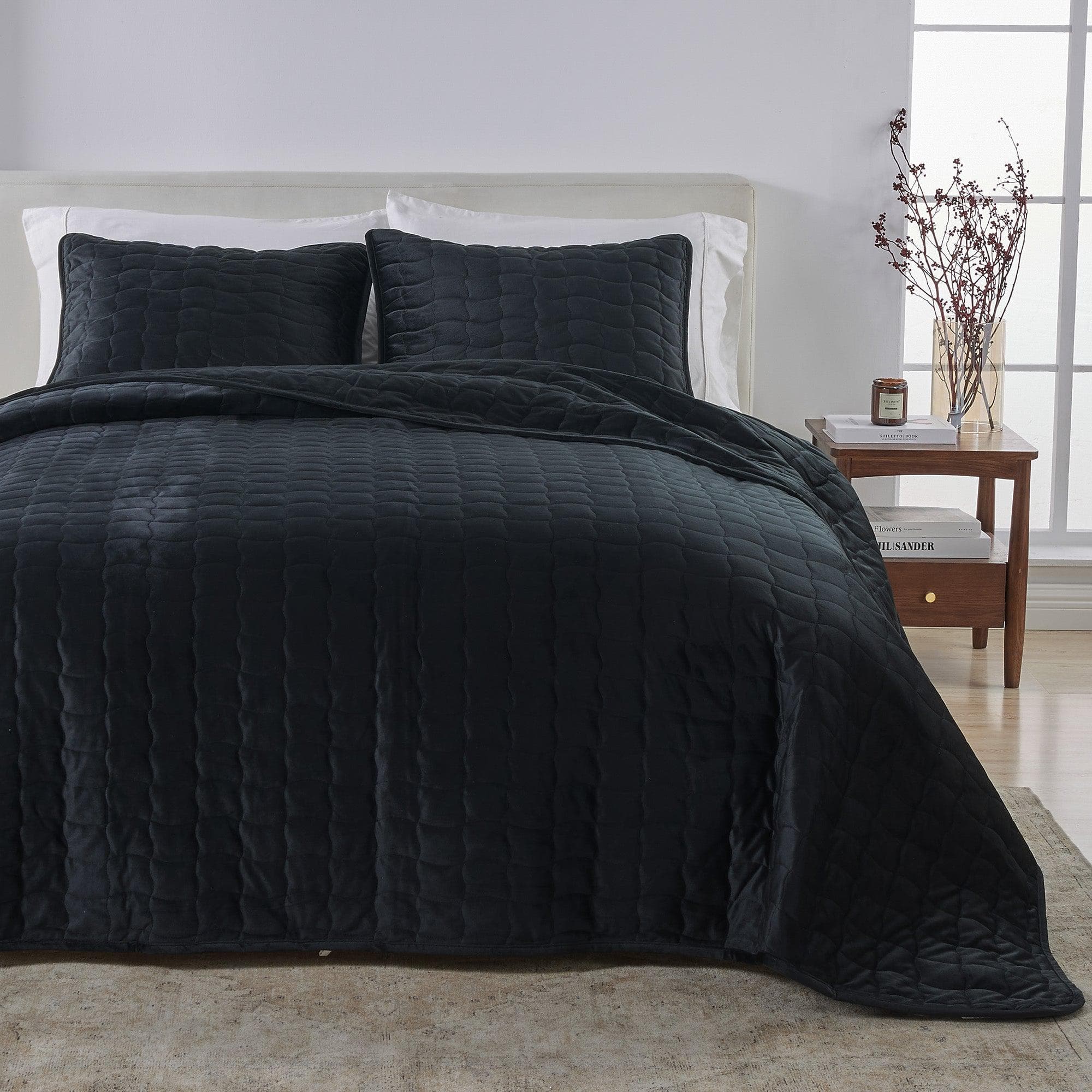 Velvet Box - Stitched Quilt Set - Vivica Collection - Rustic Avenue